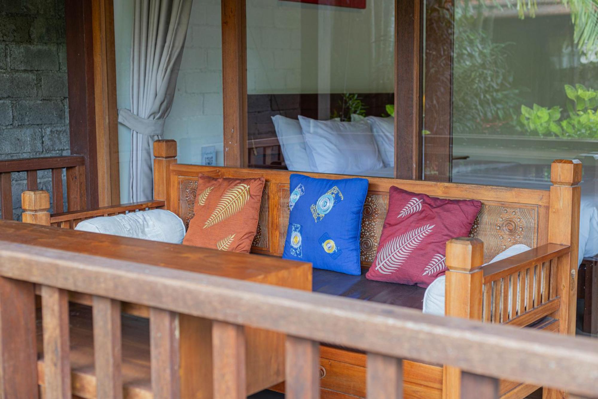 Sari Bamboo Bungalows Убуд Стая снимка