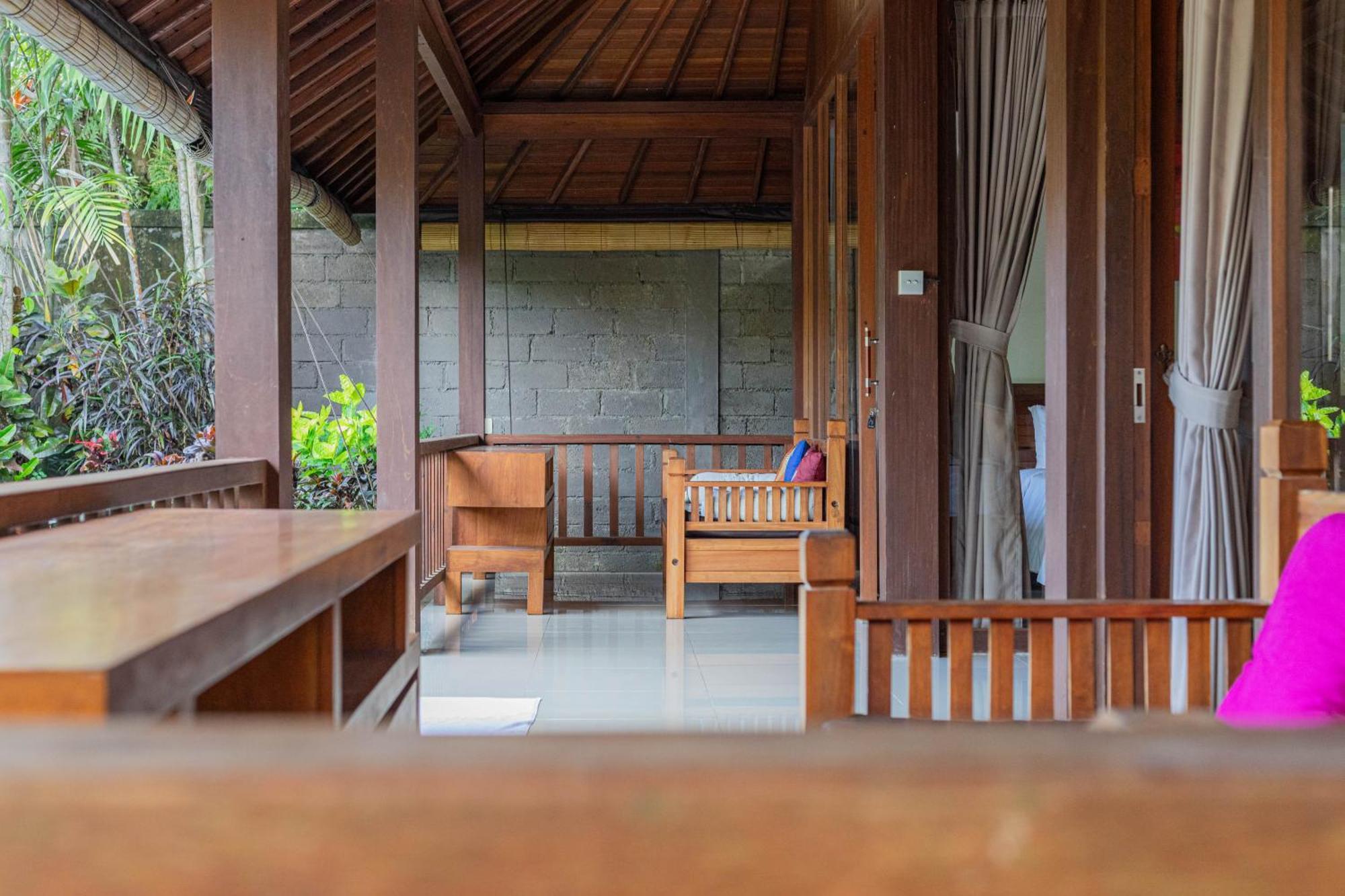 Sari Bamboo Bungalows Убуд Стая снимка