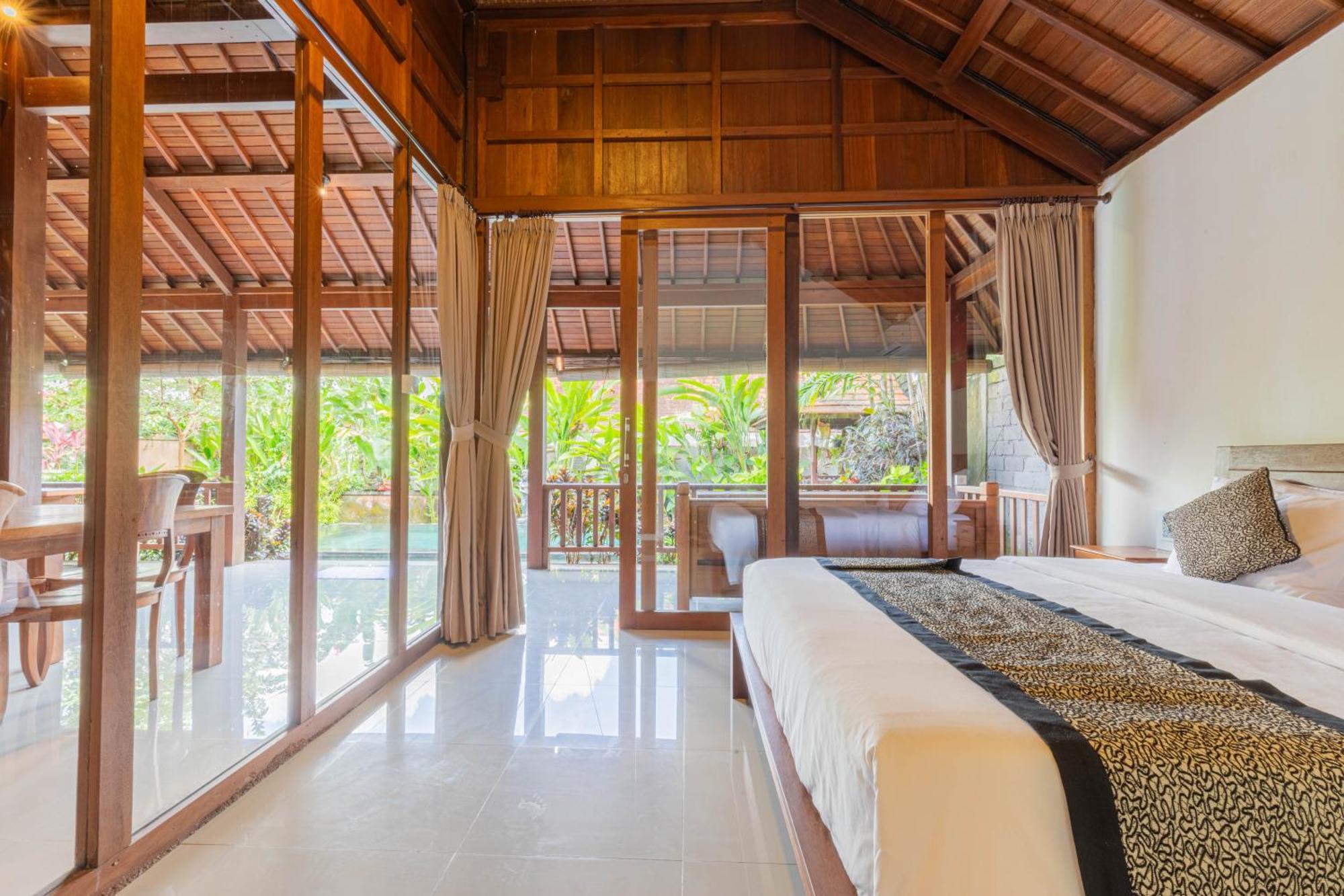 Sari Bamboo Bungalows Убуд Стая снимка